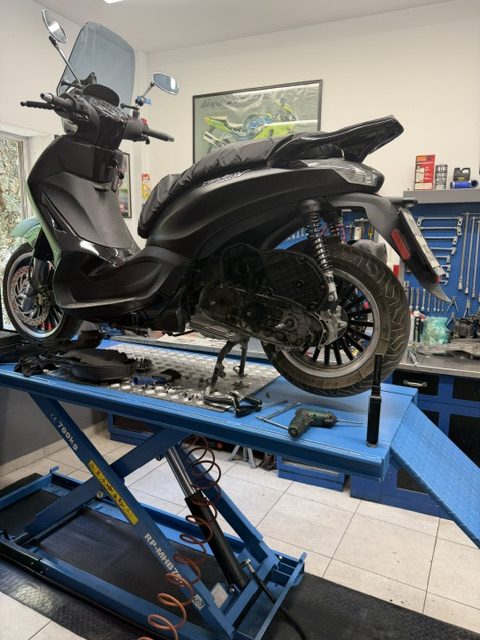 Piaggio Beverly 350