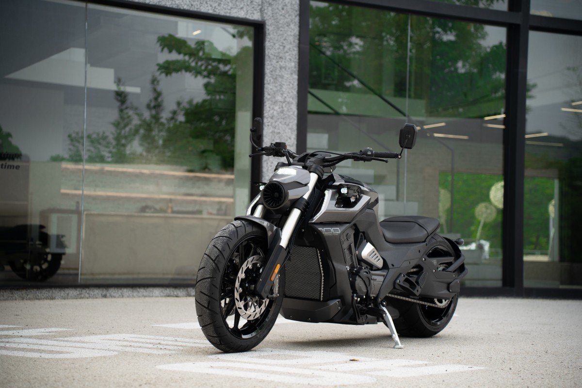 Benda LFC700 PRO riding